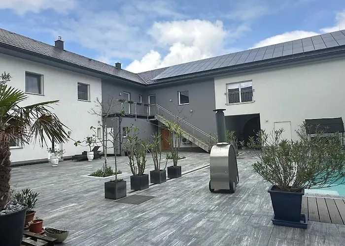 Omg Obermoesingergut Christkindl * Στάιρ